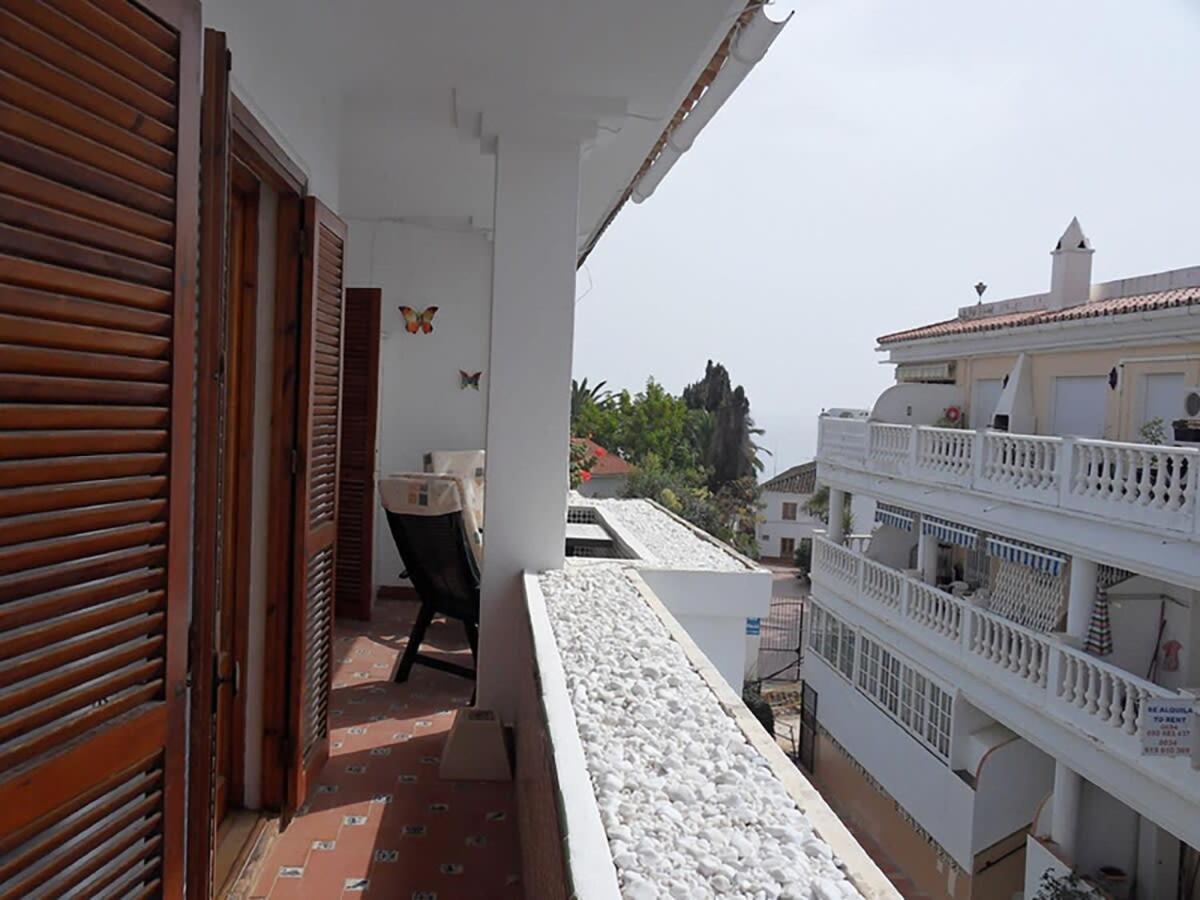 Apts Burriana Nerja Exterior photo